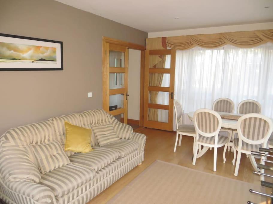Borodino Studio Apartment Enniscorthy Dış mekan fotoğraf