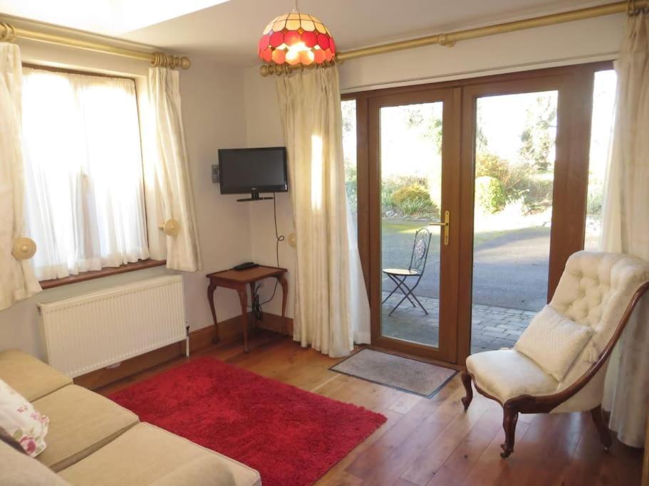Borodino Studio Apartment Enniscorthy Dış mekan fotoğraf